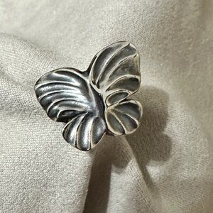 Retired James Avery Butterfly Ring Size 5 excellent condition.